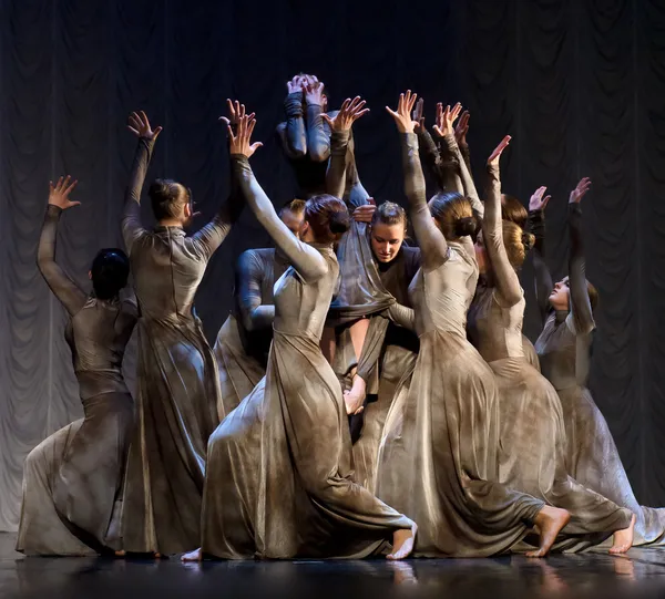 depositphotos_27309005-stock-photo-performance-of-a-dance-group